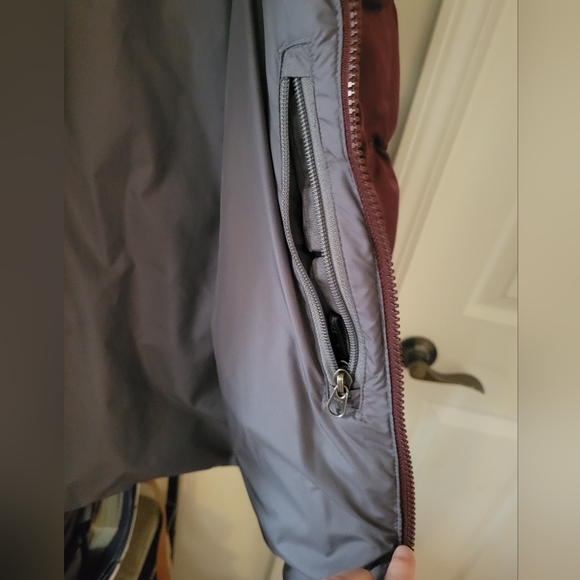 North Face Jacket 550 Burgundy Down Jacket - Picture 6 of 7